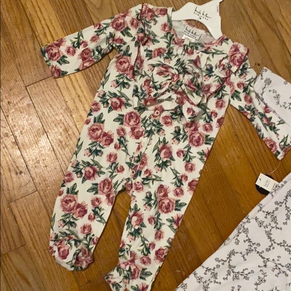 ❌SOLD❌ footed sleeper bundle - Picture 2 of 4